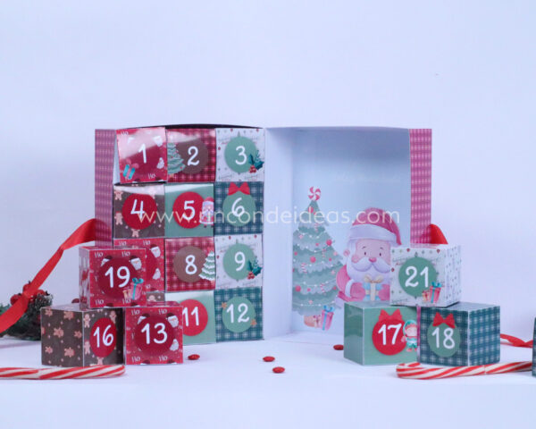 Calendario abierto completo con cajitas sueltas y bastones · Masterclass de calendarios de adviento, esferas y topper